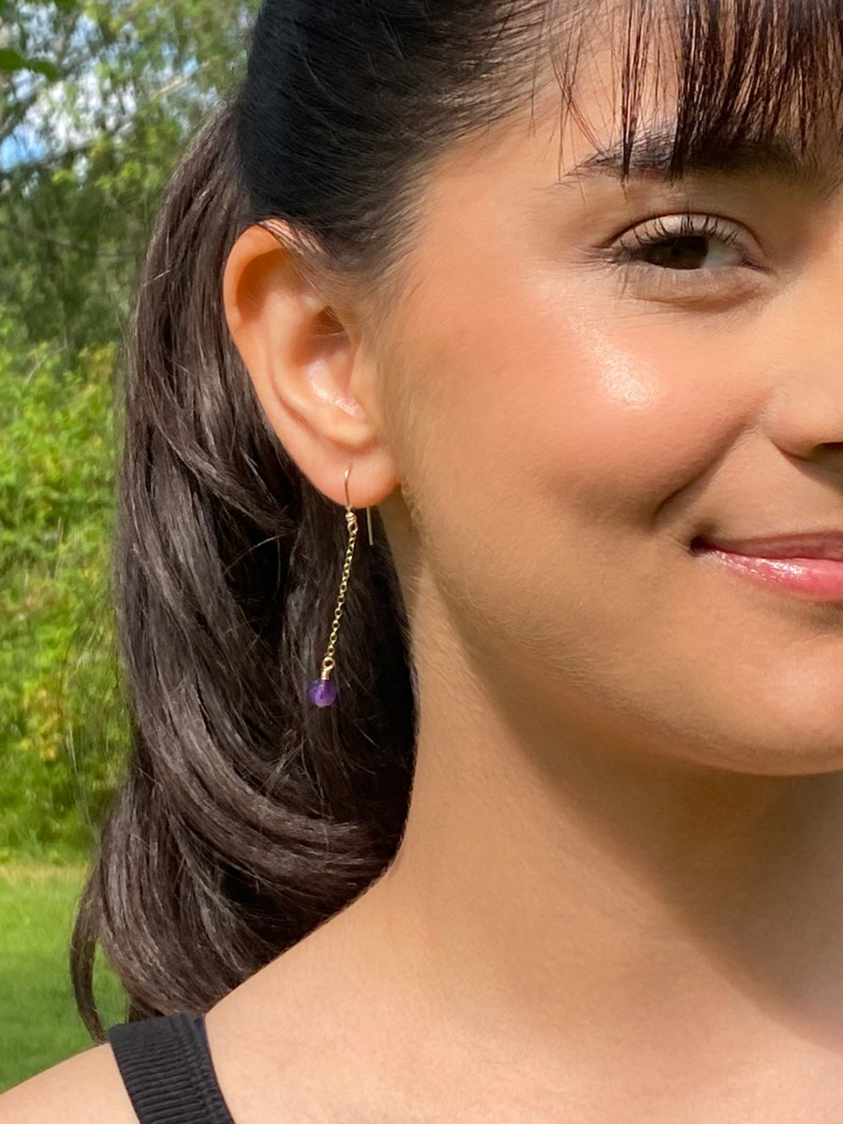 14k gold filled örhängen med kedja och ametist sten, februari månadssten