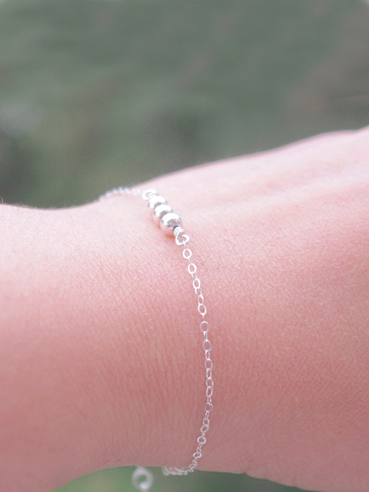 Tunt armband kedja med små kulor i sterling silver 925 minimalistiskt armband