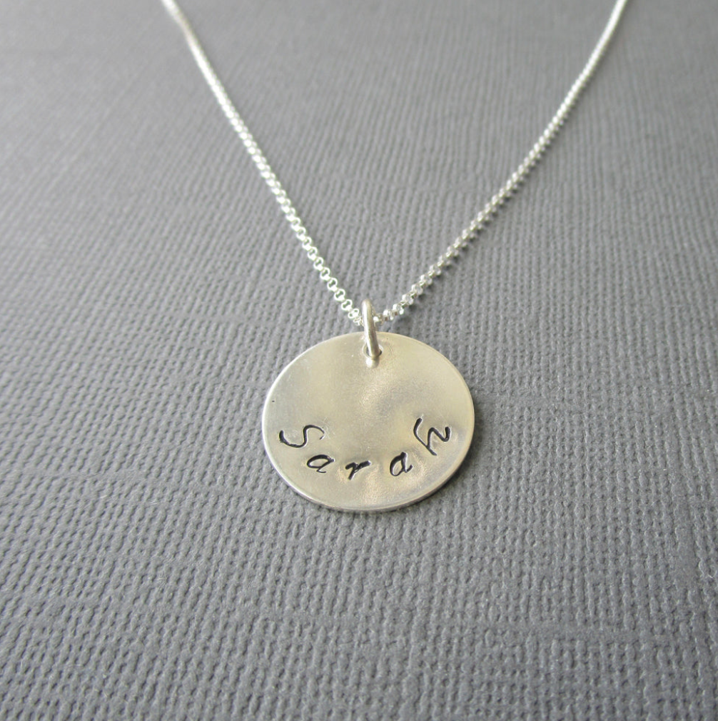 Namnhalsband i sterlingsilver 925, Namngivningspresent