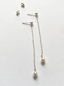 Klassiska långa örhängen Sterling silver kedja med vita Swarovskipärlor