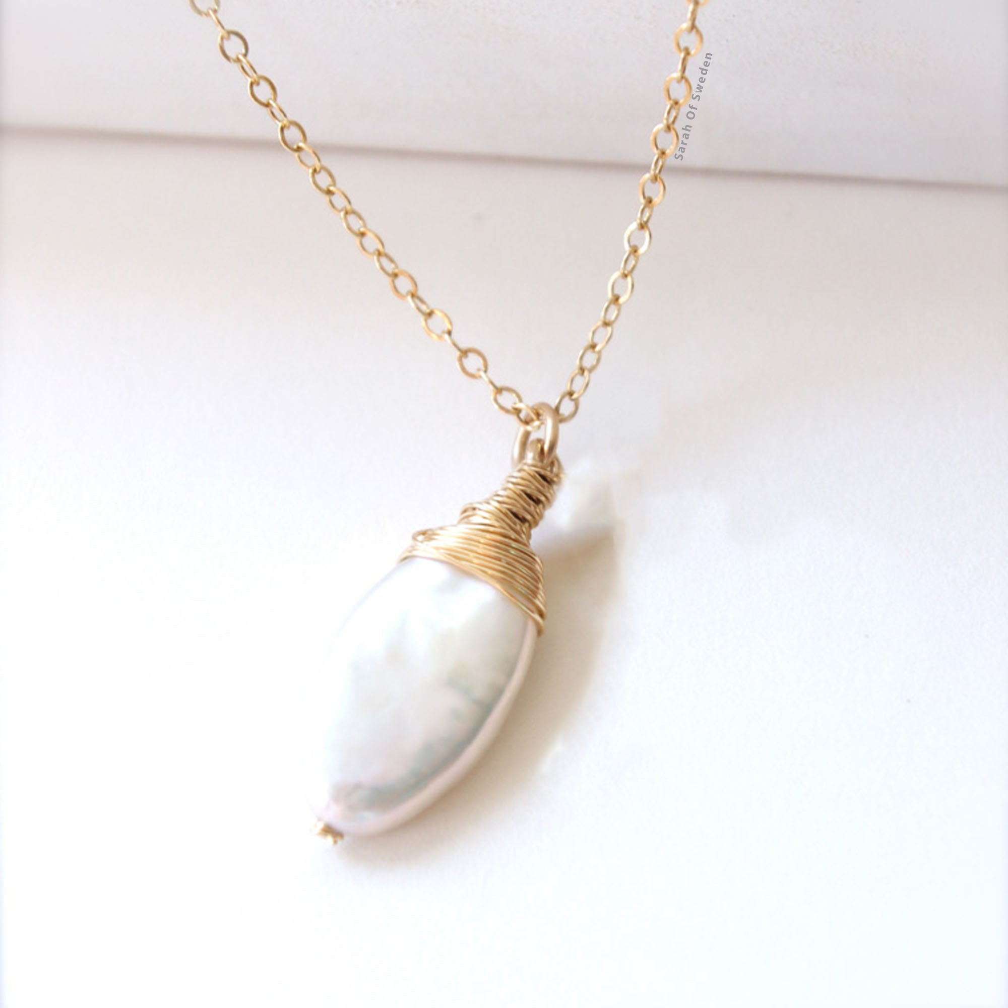 14k gold filled halsband med stor sötvattenpärla