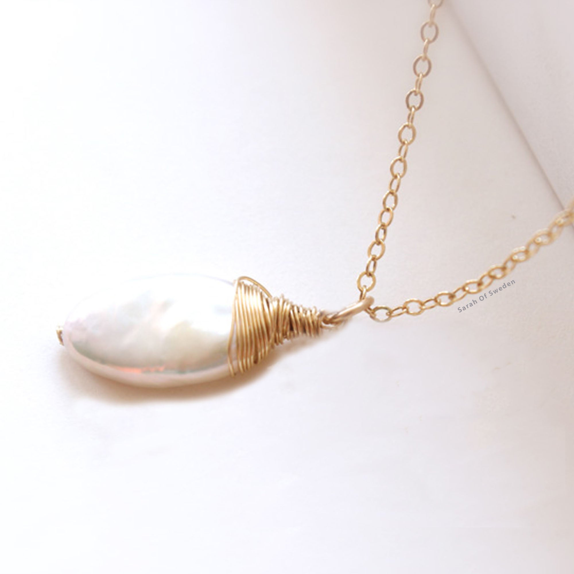 14k gold filled halsband med stor sötvattenpärla