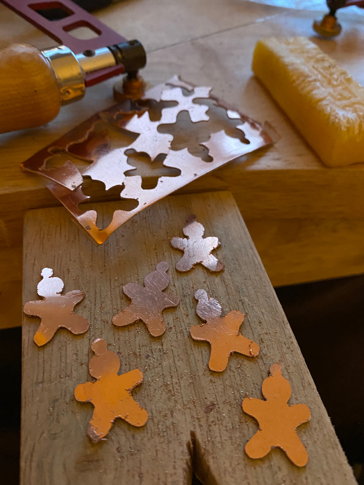 Pepparkaksgubbar örhängen julklappstips julsmycken