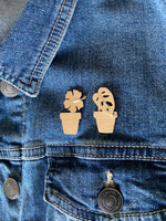 Monstera i kruka pin brosch