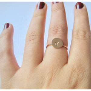 Personlig ring med bokstav gold filled ring eller sterling silver ring