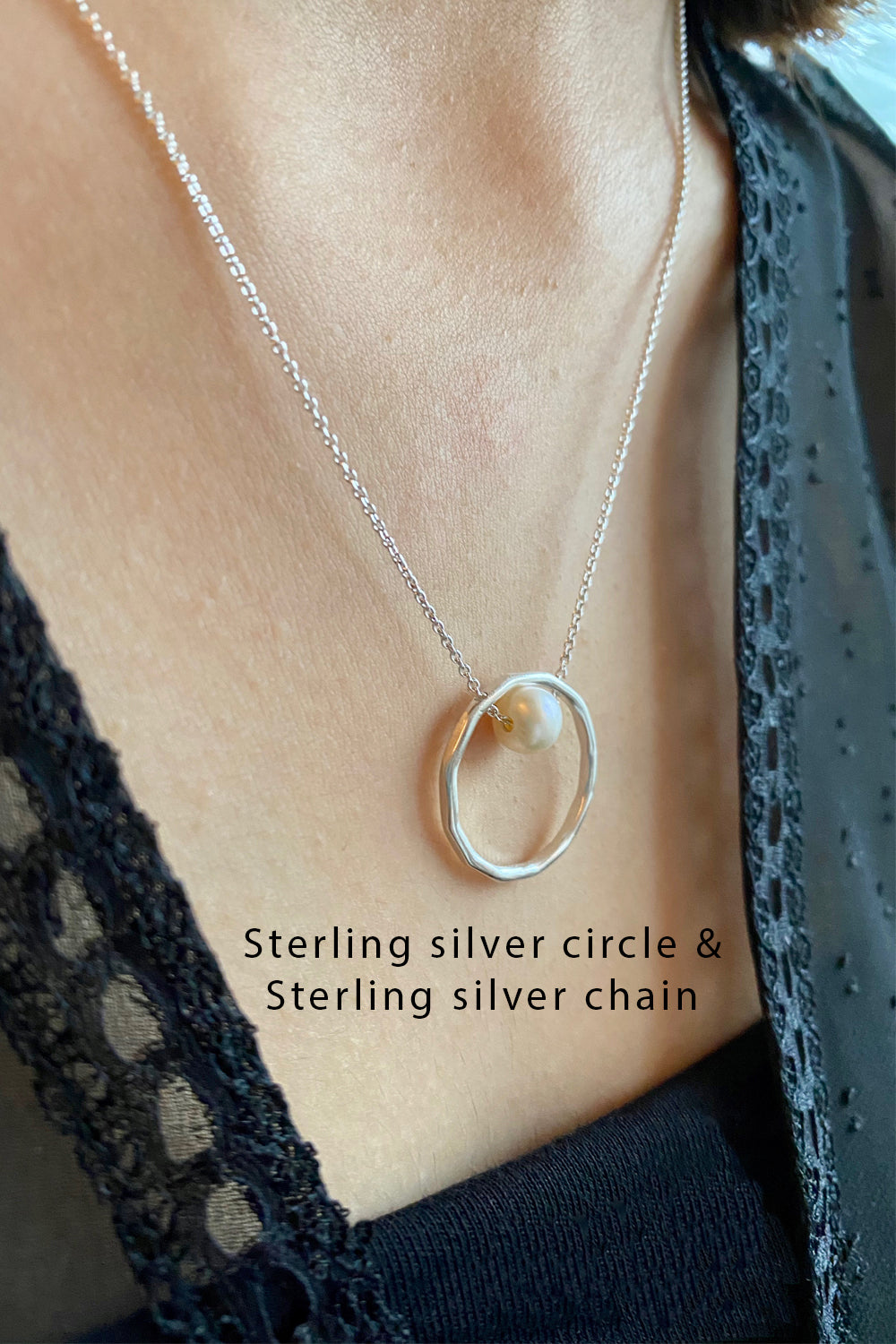 Halsband med hänge cirkel gold filled och Sterling silver med pärla, Alla Hjärtans Dag, brudsmycken