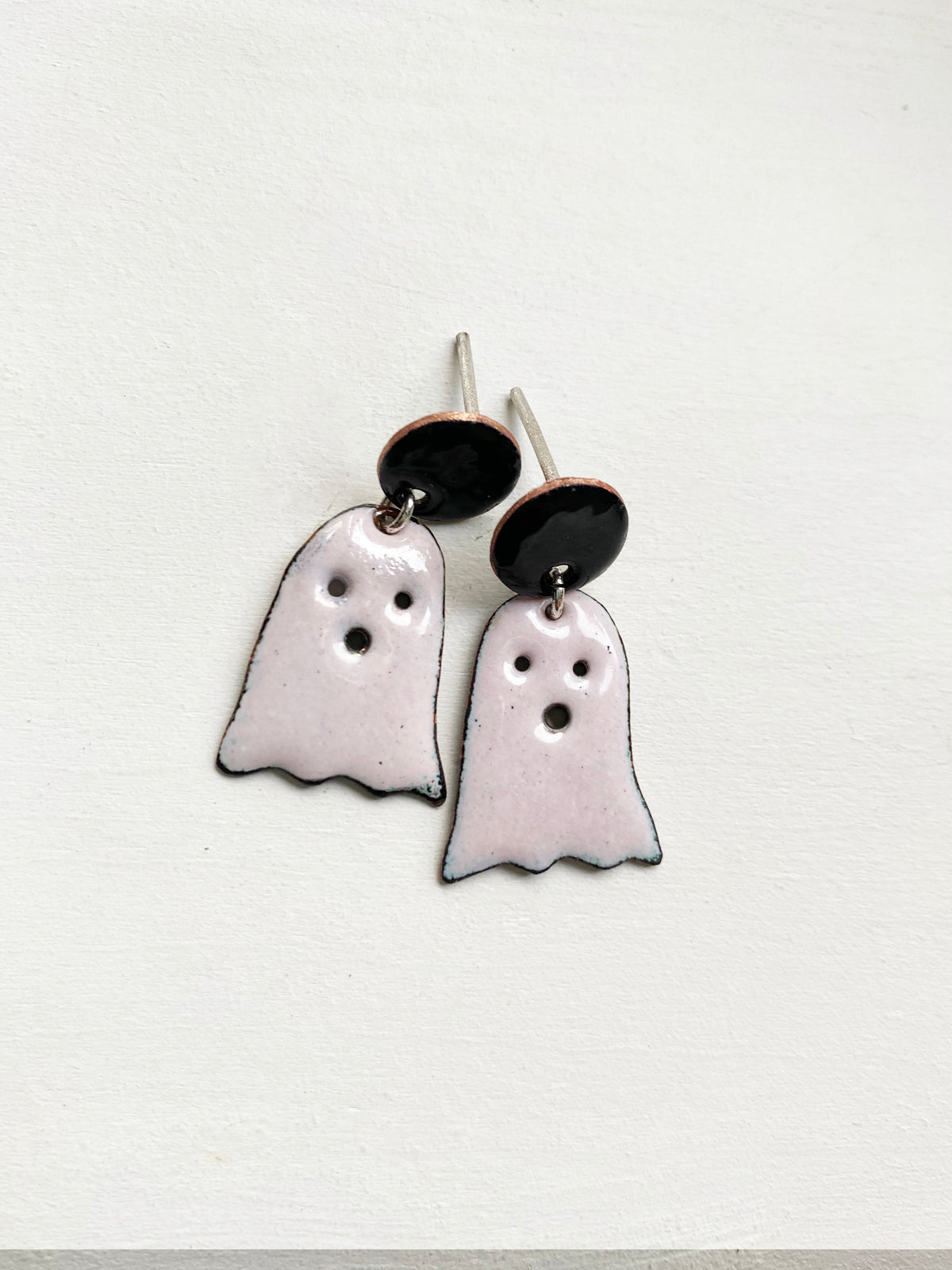 Emalj örhängen spöken Halloween örhängen emaljerade smycken