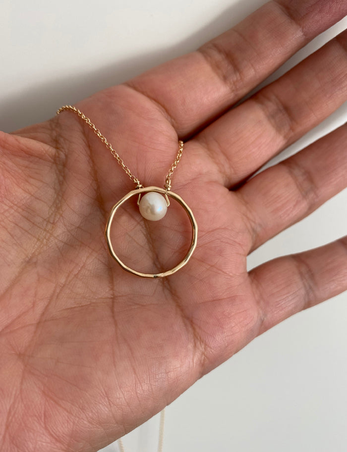 Eternity halsband guldfylld med äkta pärla, Alla Hjärtans Dag, Födelsedagspresent