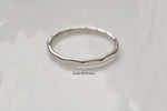 Hamrad fasetterad ring i 14k gold filled, unisex ring, tumring