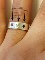 Sterling silver ring med cz månadssten, Bred ring med stenar i cubic zircon