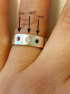 Sterling silver ring med cz månadssten, Bred ring med stenar i cubic zircon