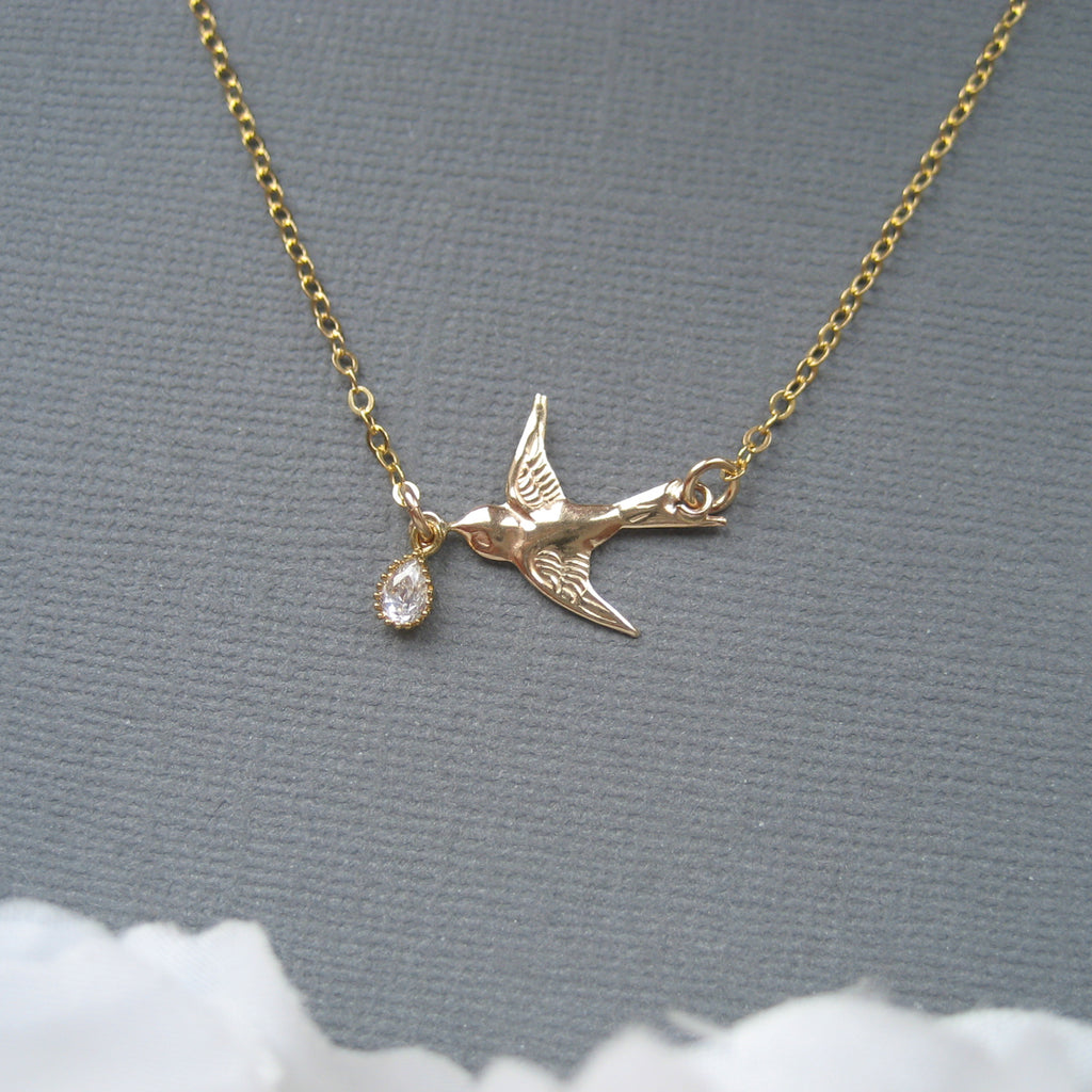 Flygande Svala guldfylld halsband, 14k gold filled halsband Svala med cubic zircon