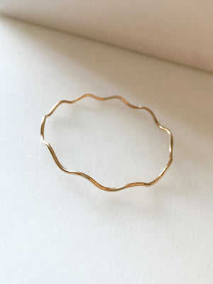 Armring vågig 14k gold filled, wave armband guldfylld